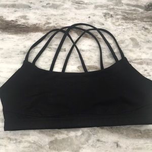 Lucy sports bra